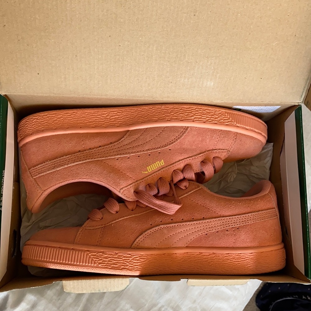 Pink Suede Pumas
